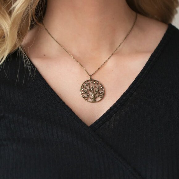 Paparazzi Jewelry - Save The MONEY Trees - Brass Necklace - Vintage - Picture 4 of 6